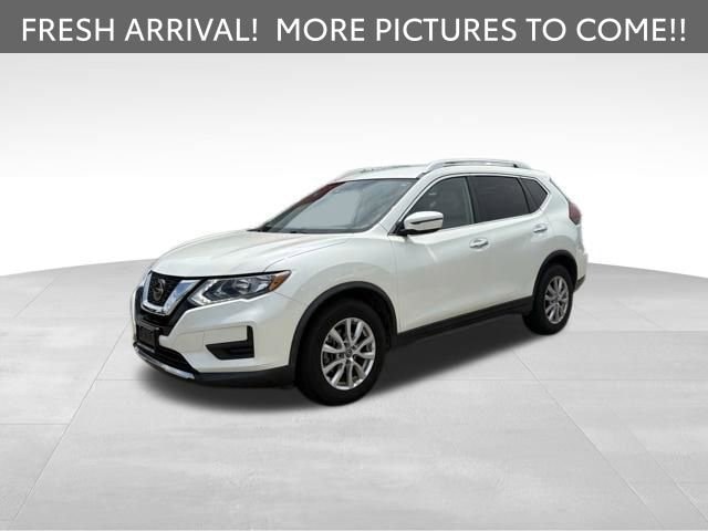 2020 Nissan Rogue SV FWD's photo