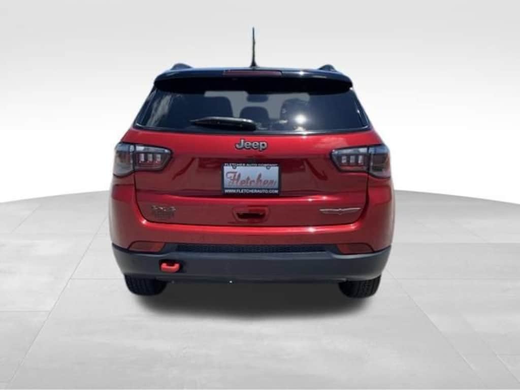 Used 2025 Jeep Compass Trailhawk SUV