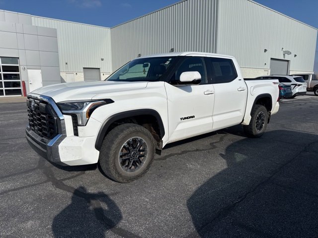 2022 Toyota Tundra SR5's photo