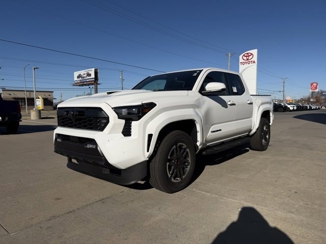 2026 Toyota Tacoma TRD Sport's photo
