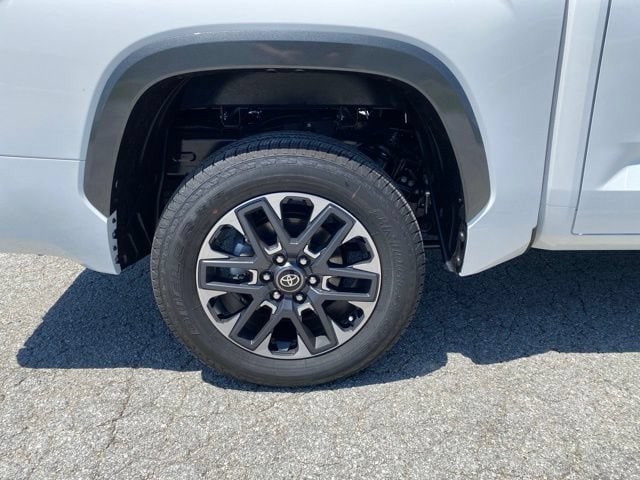 2026 Toyota Tundra Limited - Photo 23