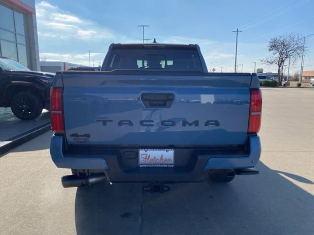 New 2026 Toyota Tacoma SR5 4X4 DOUBLE CAB