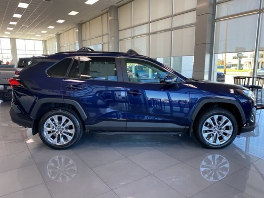 New 2025 Toyota RAV4 XLE Premium XLE PREM AWD SUV