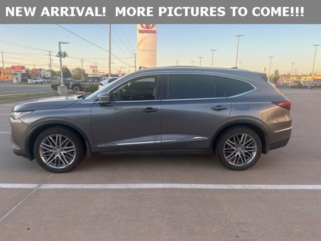Used 2022 Acura MDX Advance SUV