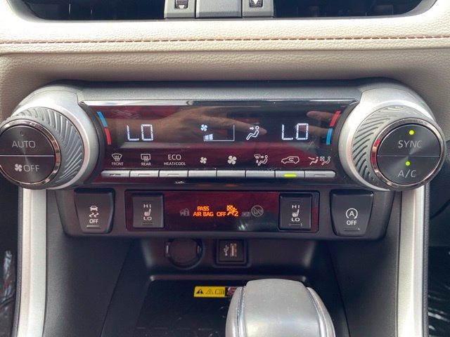 2024 Toyota RAV4 XLE Premium - Photo 12