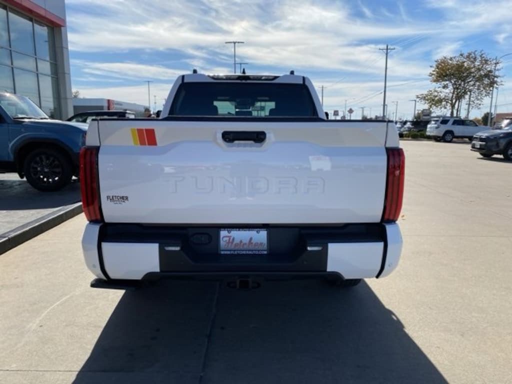 New 2026 Toyota Tundra SR5 SR5 CREWMAX 5.5