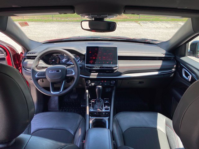 2025 Jeep Compass Trailhawk - Photo 11