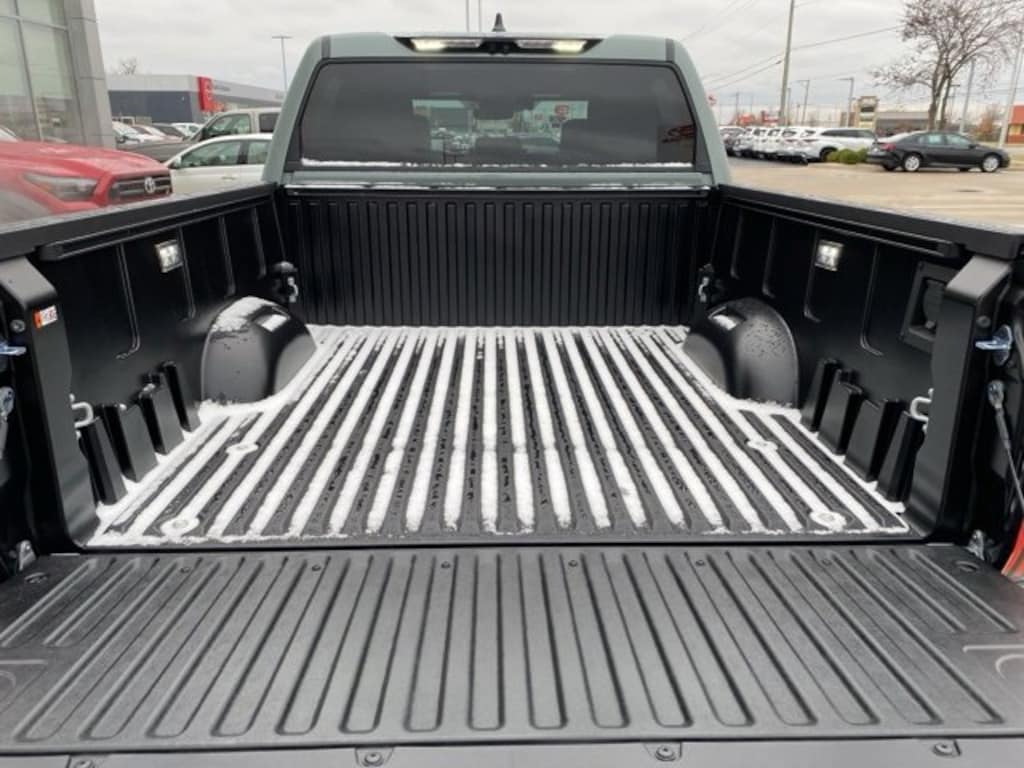 New 2026 Toyota Tundra i-FORCE MAX Platinum PLATINUM CREWMAX 5.5