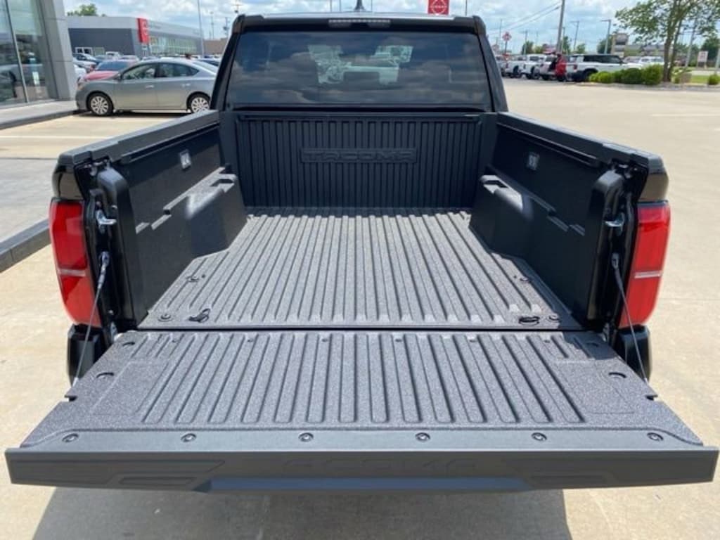 New 2026 Toyota Tacoma SR5 4X4 DOUBLE CAB