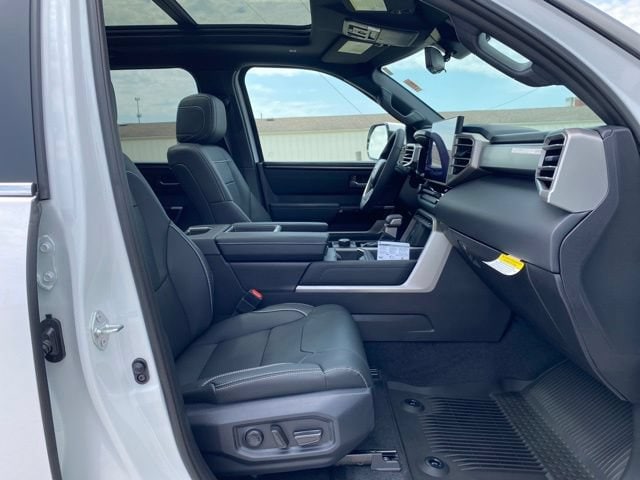 2026 Toyota Tundra Limited - Photo 19