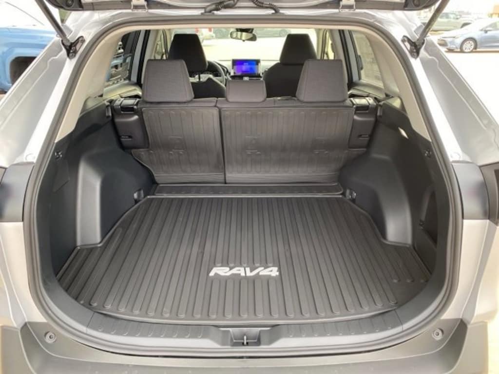 New 2025 Toyota RAV4 Hybrid LE LE AWD SUV