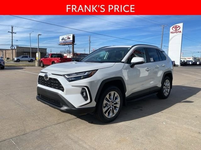 2025 Toyota RAV4 XLE Premium's photo