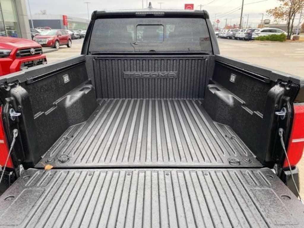 New 2025 Toyota Tacoma SR5 4X4 DOUBLE CAB