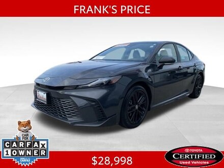 2025 Toyota Camry SE Sedan