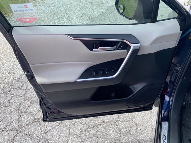 2024 Toyota RAV4 XLE Premium - Photo 18