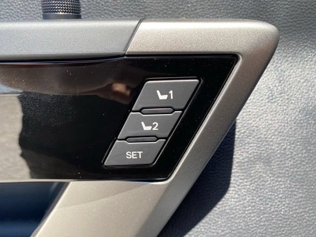 2026 Toyota Tundra Limited - Photo 15