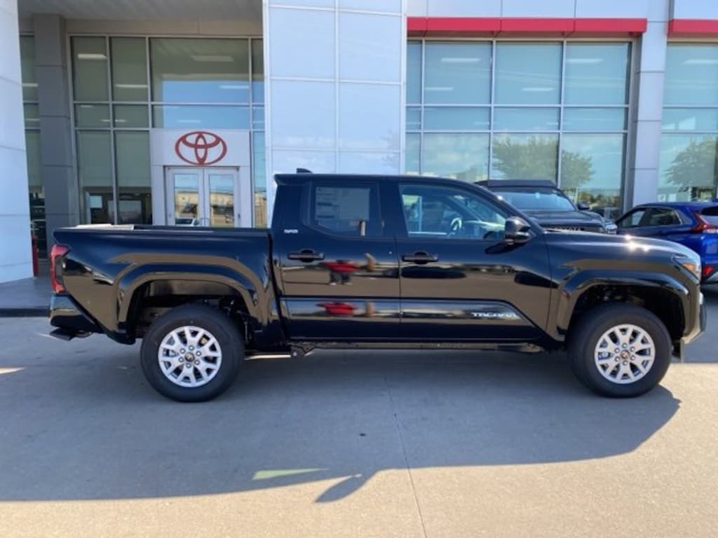 New 2025 Toyota Tacoma SR5 4X4 DOUBLE CAB