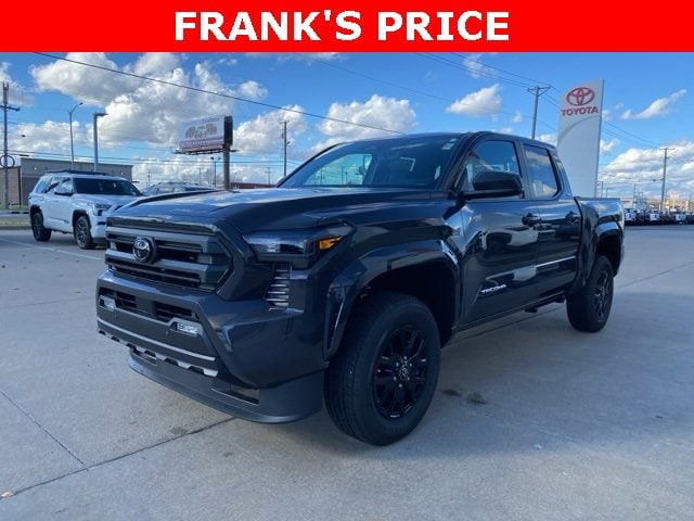 2025 Toyota Tacoma SR5's photo