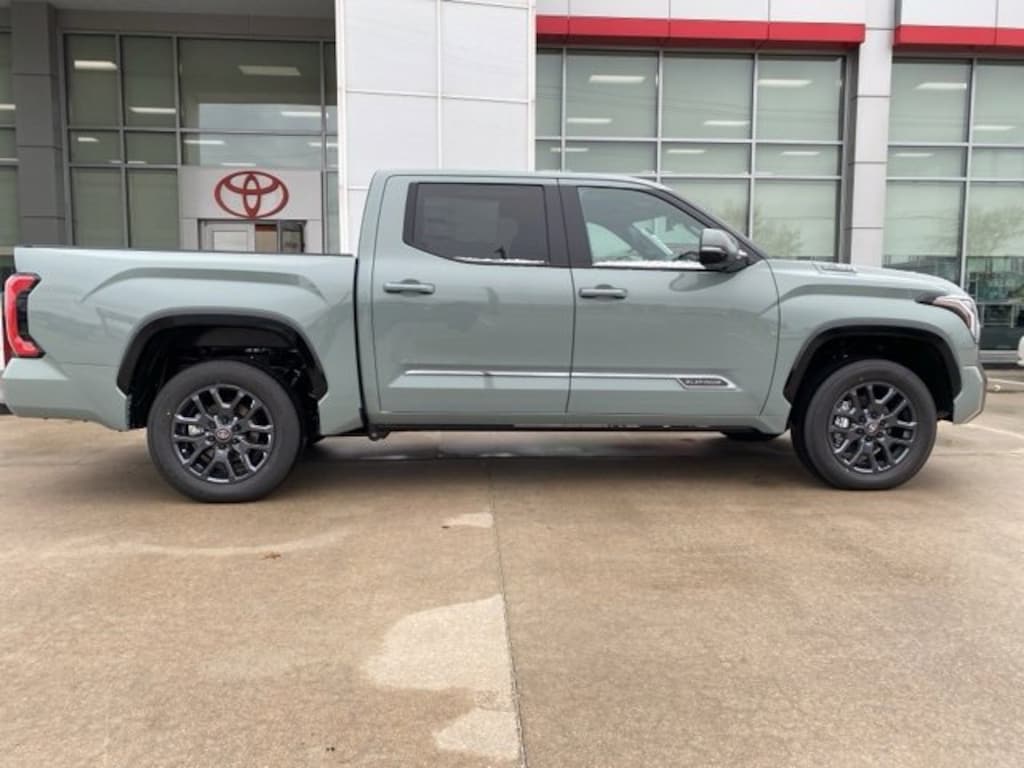 New 2026 Toyota Tundra i-FORCE MAX Platinum PLATINUM CREWMAX 5.5
