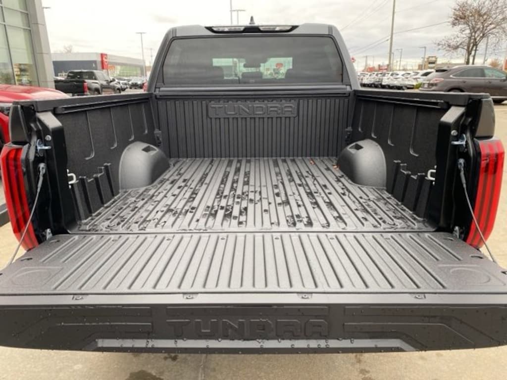 New 2026 Toyota Tundra SR5 SR5 CREWMAX 5.5