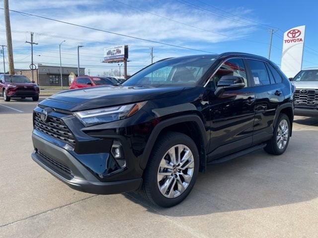 2025 Toyota RAV4 XLE Premium's photo