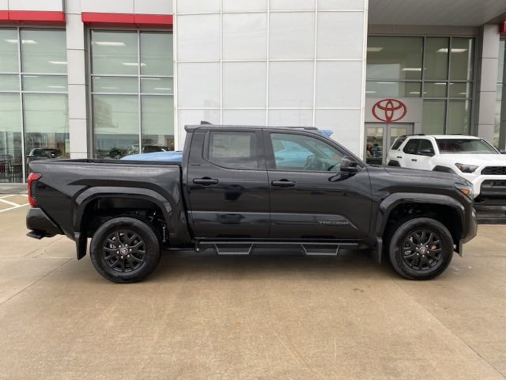 New 2025 Toyota Tacoma SR5 4X4 DOUBLE CAB