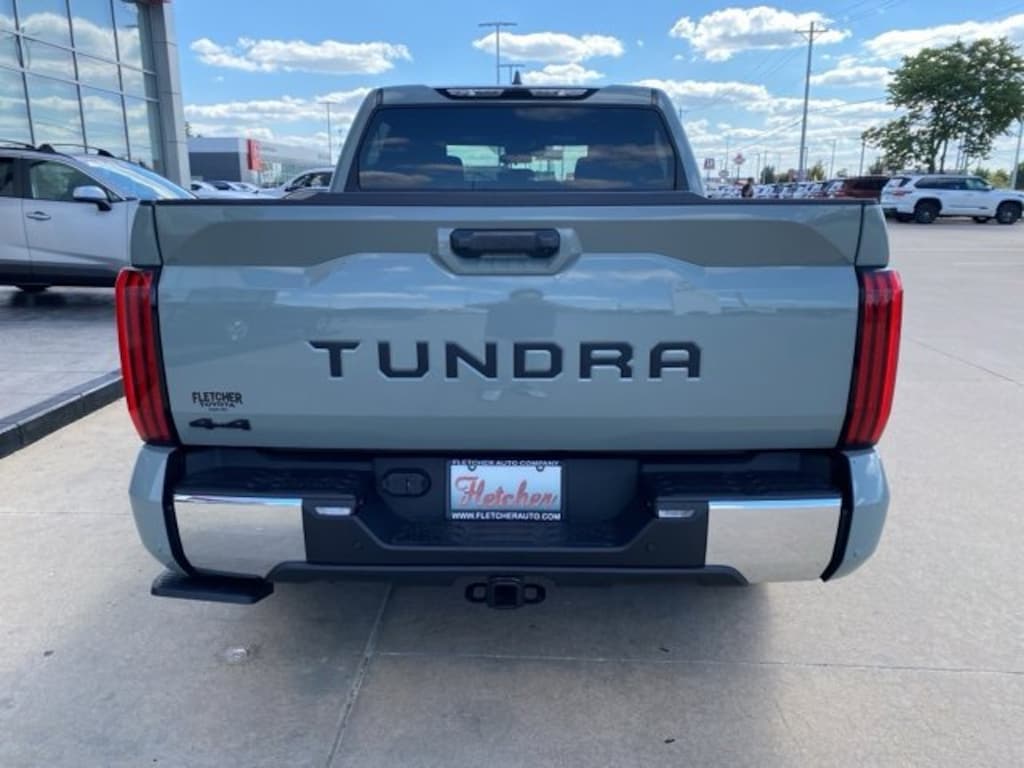 New 2026 Toyota Tundra SR5 SR5 CREWMAX 5.5