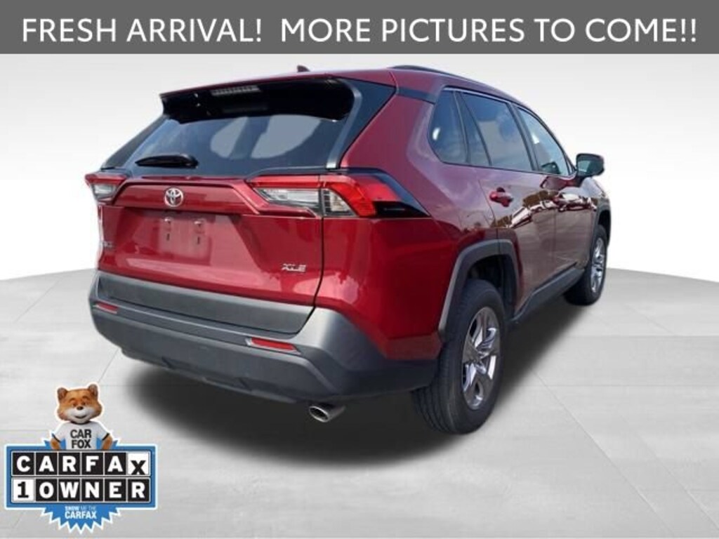 Used 2025 Toyota RAV4 XLE SUV