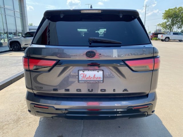 2024 Toyota Sequoia Platinum photo 2