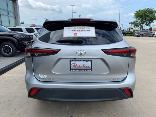 2024 Toyota Highlander XLE photo 3