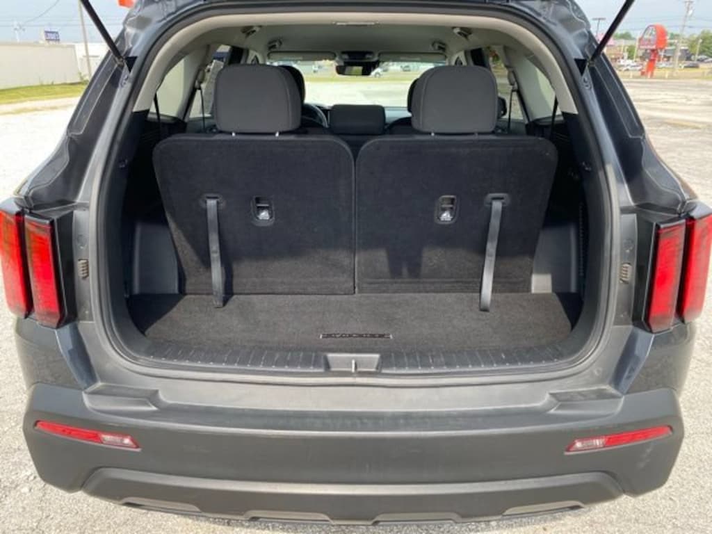 Used 2023 Kia Sorento LX SUV