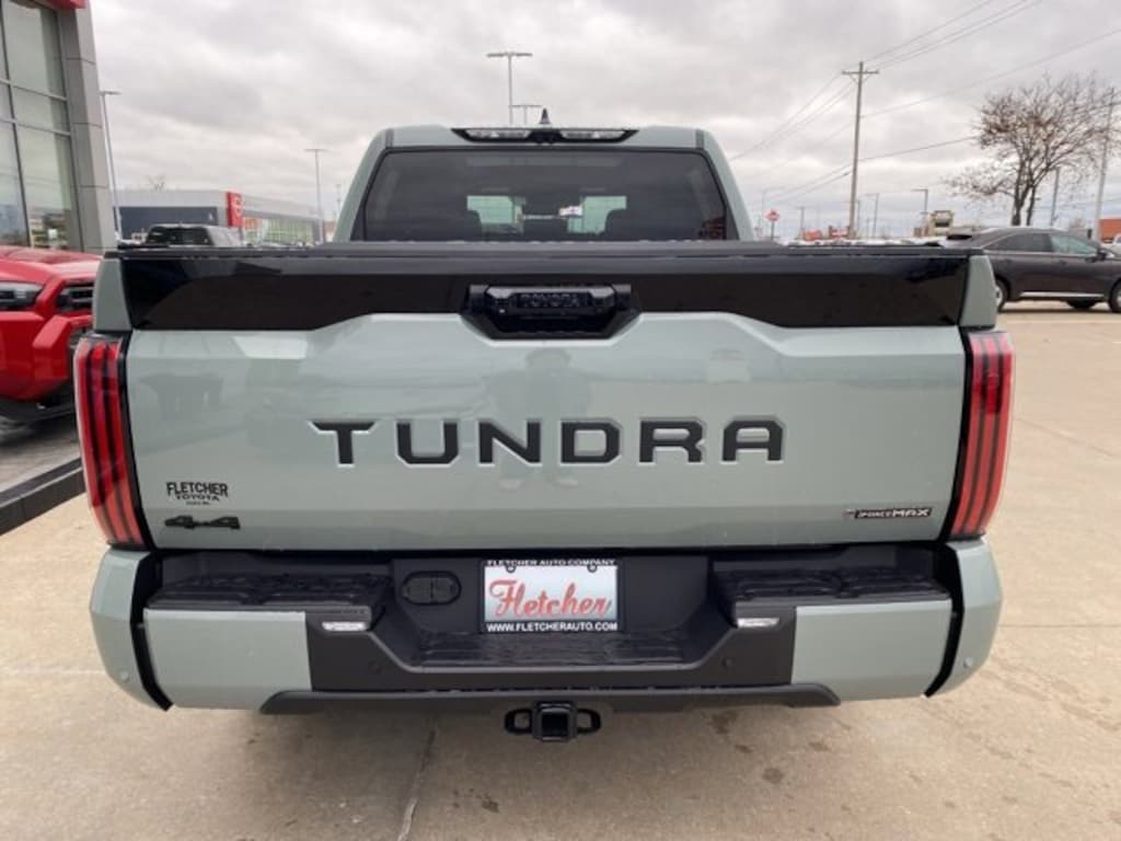 New 2026 Toyota Tundra i-FORCE MAX Platinum PLATINUM CREWMAX 5.5
