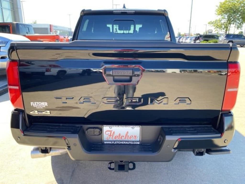 New 2025 Toyota Tacoma SR5 4X4 DOUBLE CAB