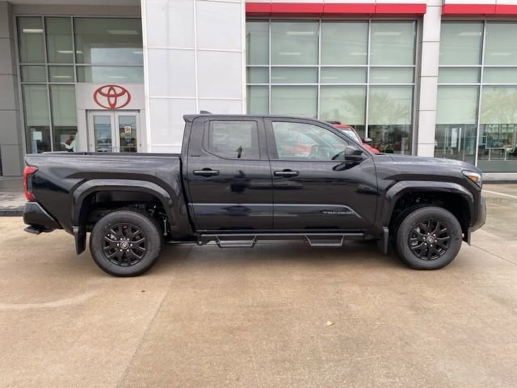 New 2025 Toyota Tacoma SR5 4X4 DOUBLE CAB
