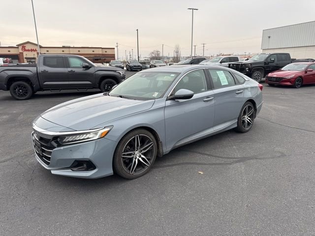 2021 Honda Accord Touring's photo