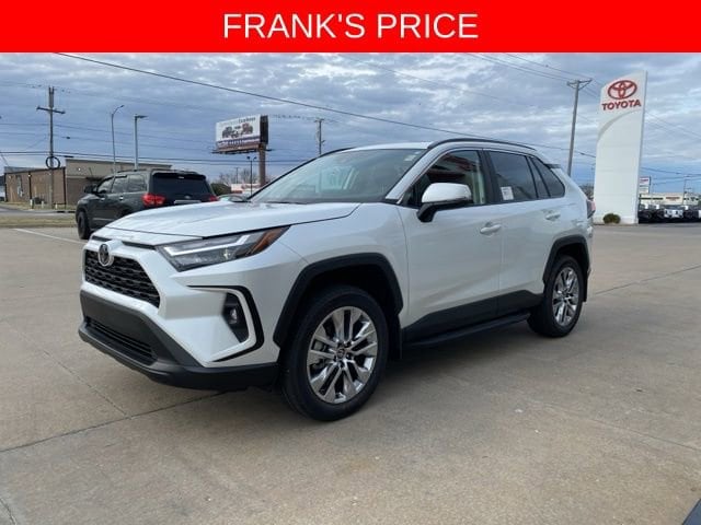 2025 Toyota RAV4 XLE Premium's photo