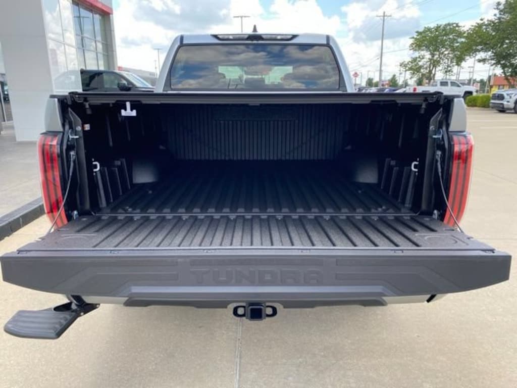 New 2026 Toyota Tundra Platinum PLATINUM CREWMAX 5.5