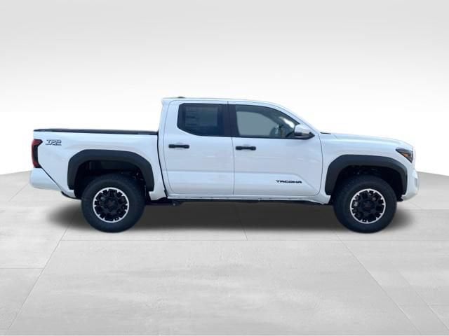 2026 Toyota Tacoma TRD Off Road - Photo 2