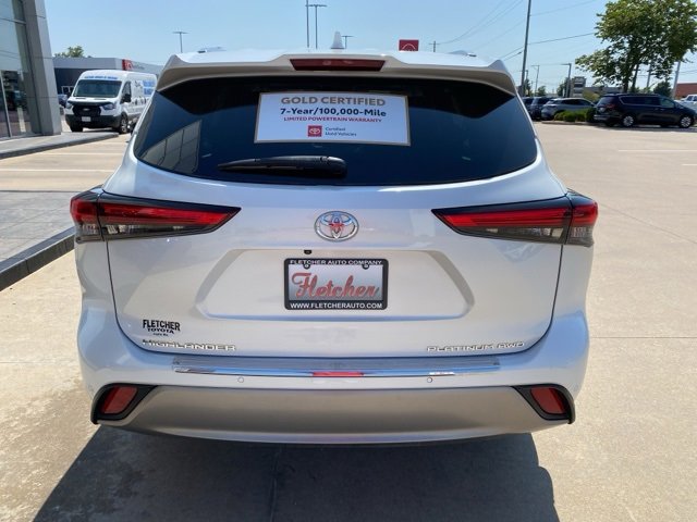 2023 Toyota Highlander Platinum photo 3