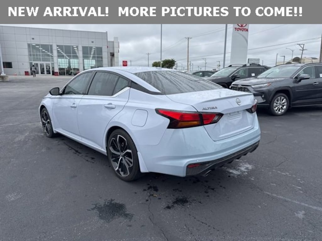 Used 2024 Nissan Altima 2.5 SR Sedan