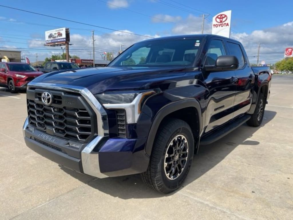 New 2026 Toyota Tundra SR5 SR5 CREWMAX 5.5