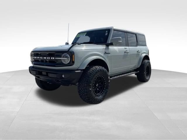 2023 Ford Bronco Outer Banks 4x4's photo