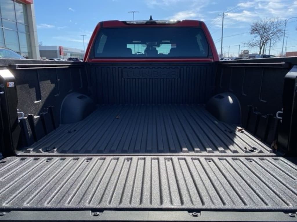 New 2026 Toyota Tundra SR5 SR5 CREWMAX 5.5