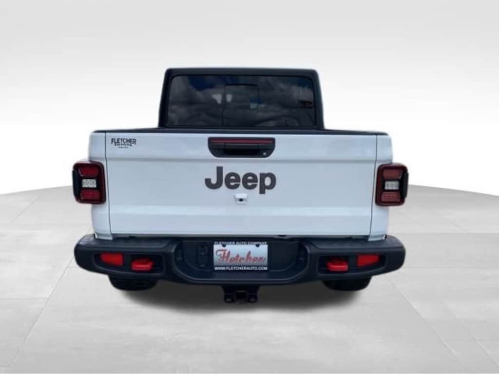 Used 2024 Jeep Gladiator Rubicon Truck Crew Cab