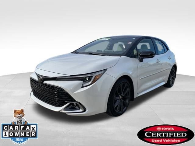 2025 Toyota Corolla Hatchback XSE