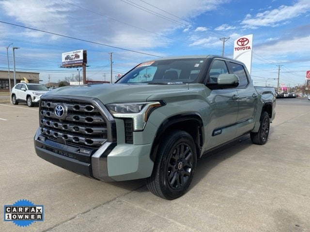2024 Toyota Tundra Platinum's photo