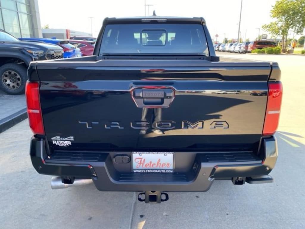 New 2025 Toyota Tacoma SR5 4X4 DOUBLE CAB