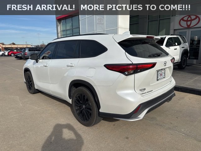 2023 Toyota Highlander XSE photo 3