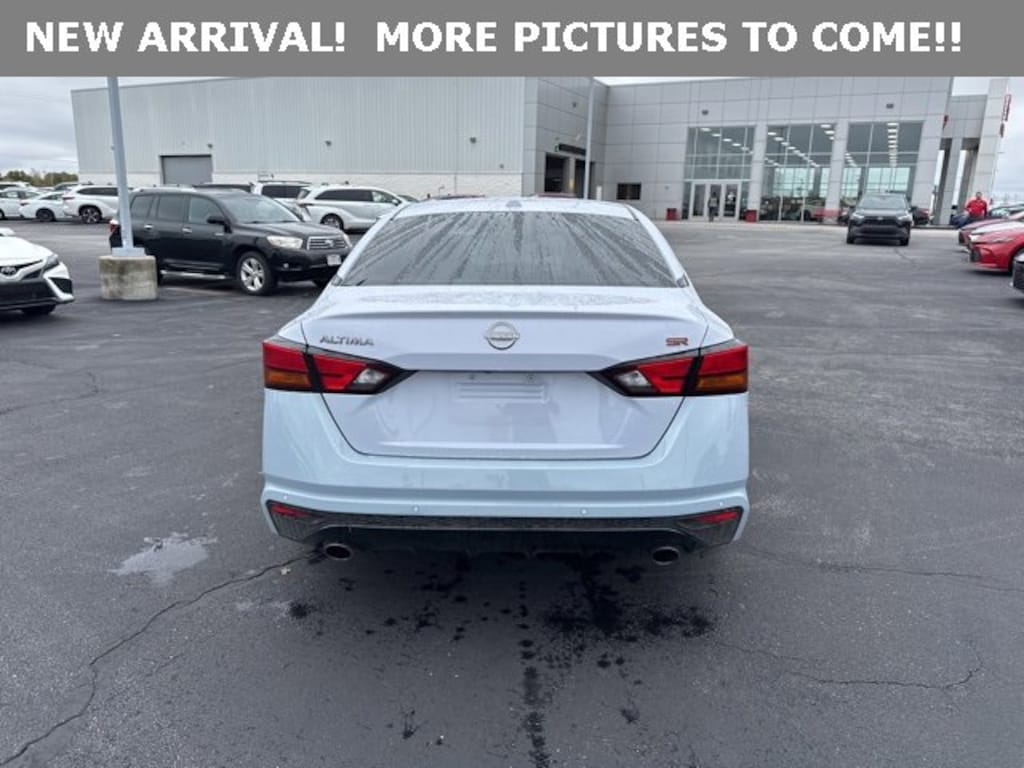 Used 2024 Nissan Altima 2.5 SR Sedan