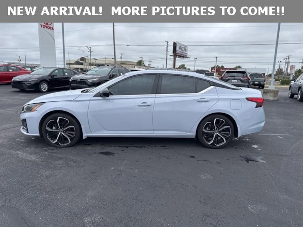 Used 2024 Nissan Altima 2.5 SR Sedan
